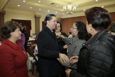 JORGE OLVERA ENFERMERAS