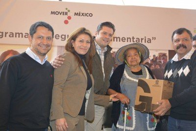 OLGA PEREZ ENTREGA DESPENSAS