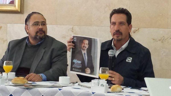 PONCHO BRAVO CONFERENCIA