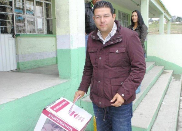 ADOLFO SOLIS VOTO 2015 R