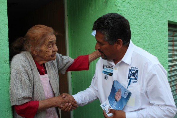 GERARDO PLIEGO ADULTOS MAYORES