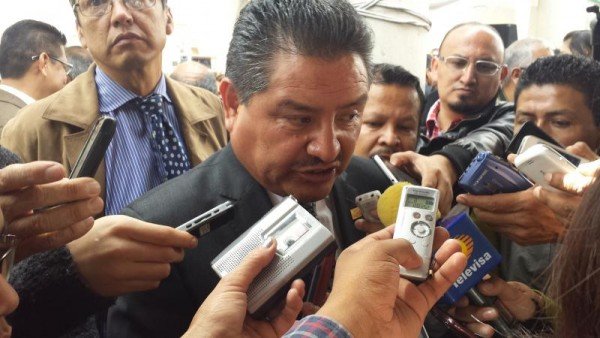 MICHUA ACEPTA COBROS ILEGALES