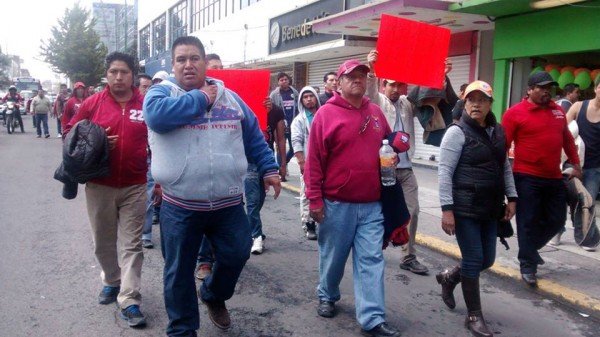ESTEBAN SERRANO Y FRANCISCO JAVIER SE MANIFIESTAN