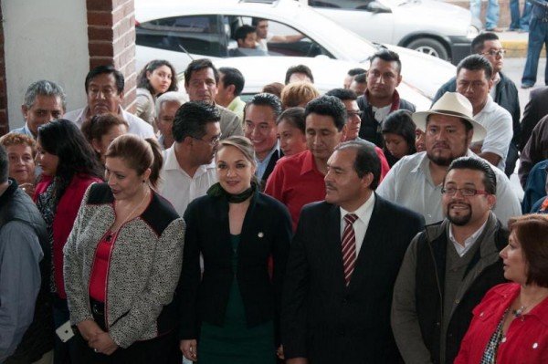 IVETT TOPETE INAUGURA CASA DE ATENCION