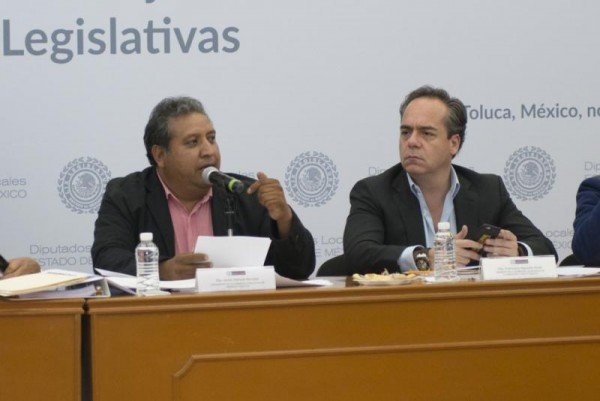 JAVIER SALINAS PIDE AL GEM INFORMAR