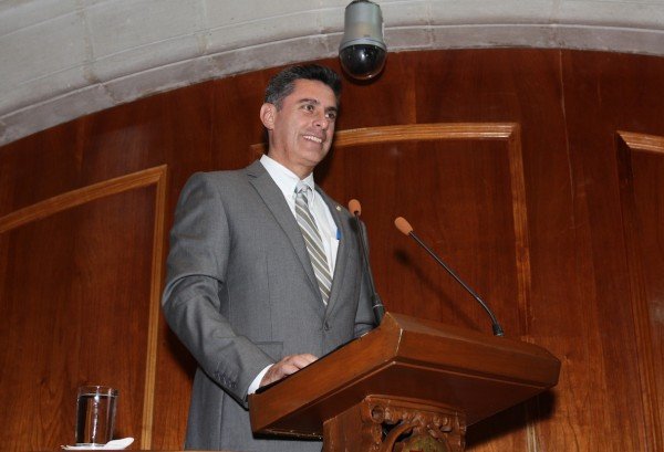 RAYMUNDO GARZA IGUALDAD MUJER Y HOMBRE