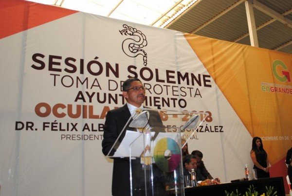 TOMA DE PROTESTA DE ALBERTO LINARES OCUILAN