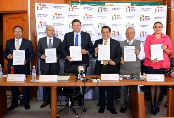 FIRMA DE CONVENIO CON NETZAHUALCOYOTL 02