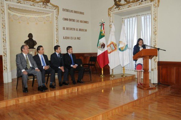 TOMAN PROTESTA 80 PERSONAS