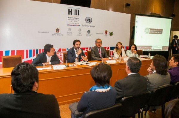 EXPERTOS LATINOAMERICANOS COMPARTEN EXPERIENCIAS