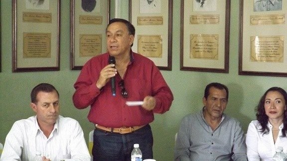 ANUNCIAN PRESA DE PALMARILLOS EN AMATEPEC