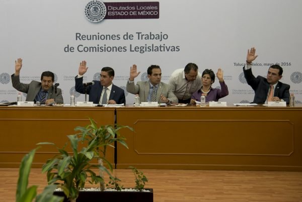 COMISIONES APRUEBAN FISCALIA GENERAL