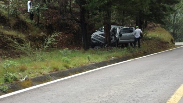 Debido al exceso de velocidad y las prolongadas curvas, automovilistas y camiones de carga han sido presa de las estadísticas por accidentes en esta región del sur del estado de México.